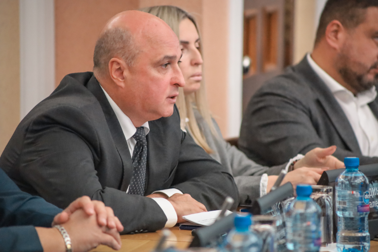 Депутаты внесли изменения в бюджет Новосибирска